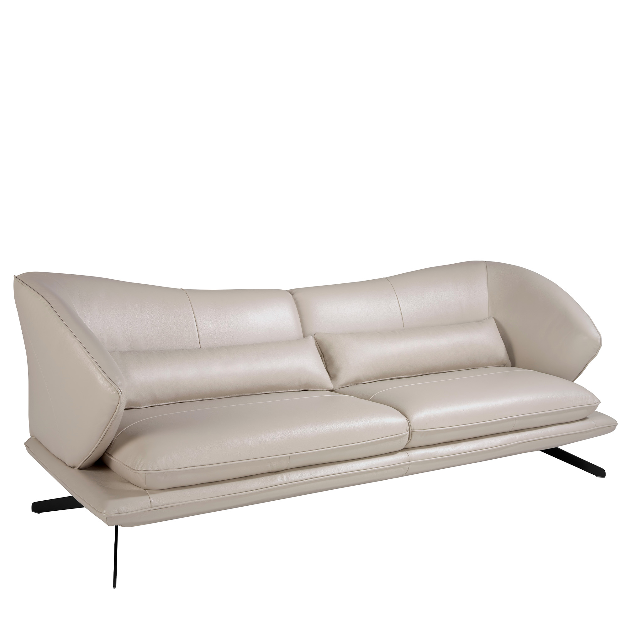 3-Sitzer-Sofa mit Lederpolsterung und Zierkissen