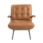 Fauteuil en cuir marron et frêne